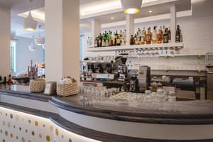 thumbnail: Bar (on property)