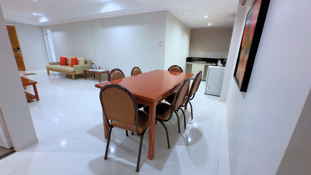 In-room dining