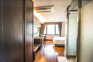 thumbnail: Room
