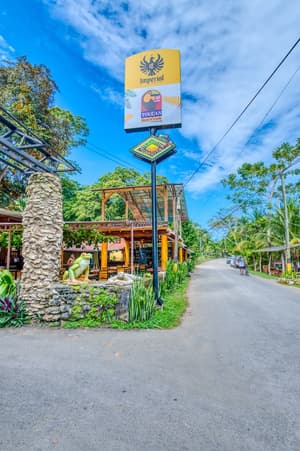 thumbnail: Property entrance