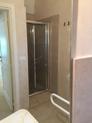 thumbnail: Bathroom shower