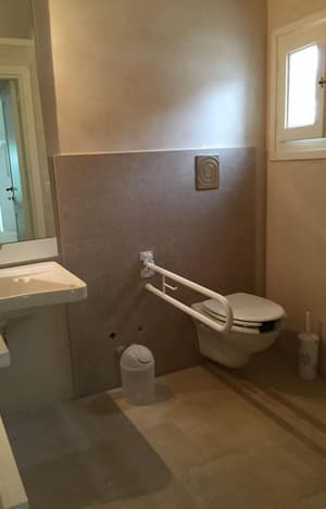thumbnail: Bathroom