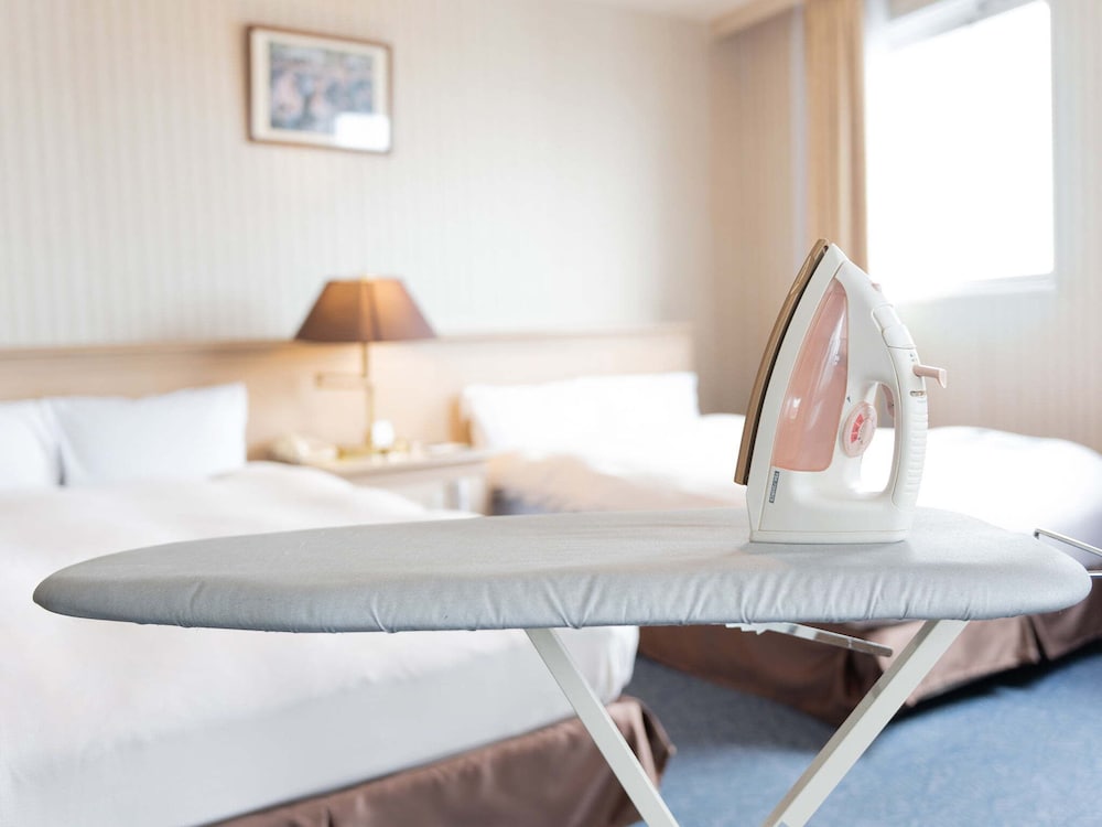Iron/ironing board