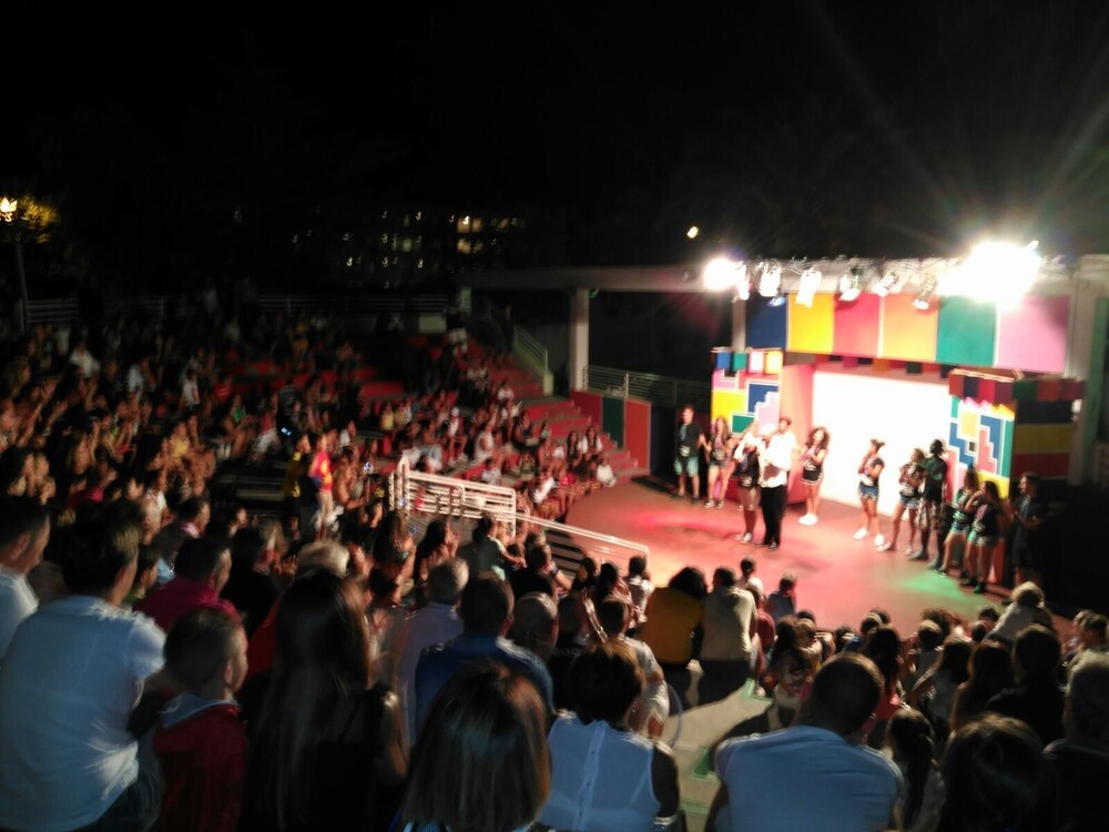 Theater Show