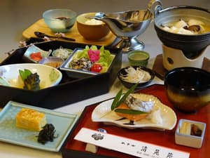 thumbnail: Restaurant