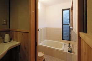 thumbnail: Bathroom