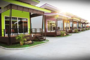 thumbnail: Exterior