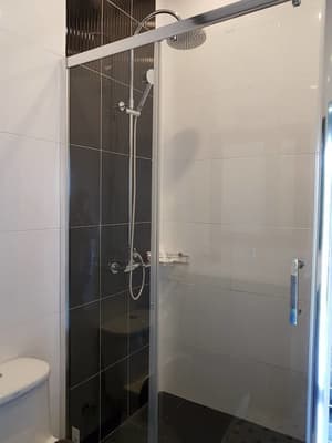 thumbnail: Bathroom shower