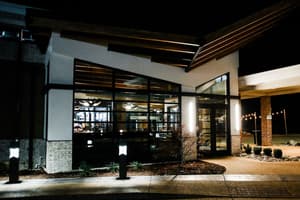 thumbnail: Restaurant