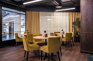 thumbnail: Restaurant
