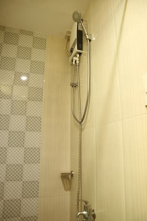 thumbnail: Bathroom shower