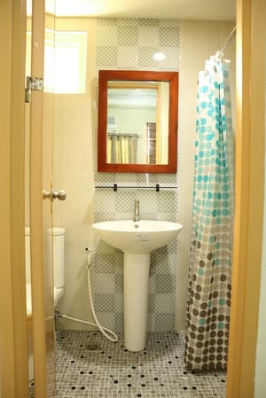 thumbnail: Bathroom