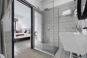 thumbnail: Interior