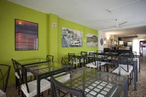thumbnail: Breakfast area