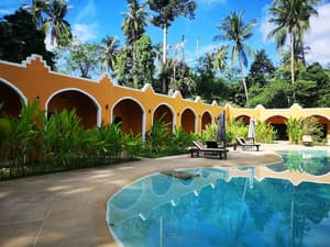 thumbnail: Outdoor pool