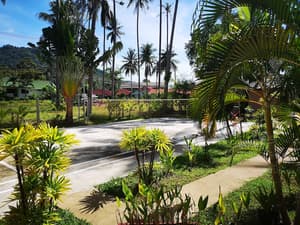 thumbnail: Tennis court
