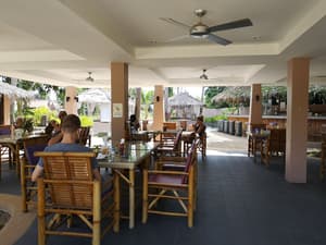 thumbnail: Restaurant
