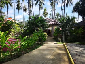 thumbnail: Property grounds