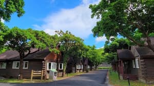 thumbnail: Exterior
