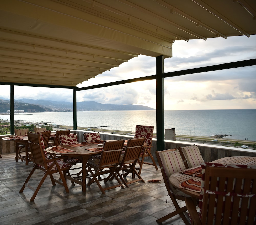 Restaurant-cafeteria