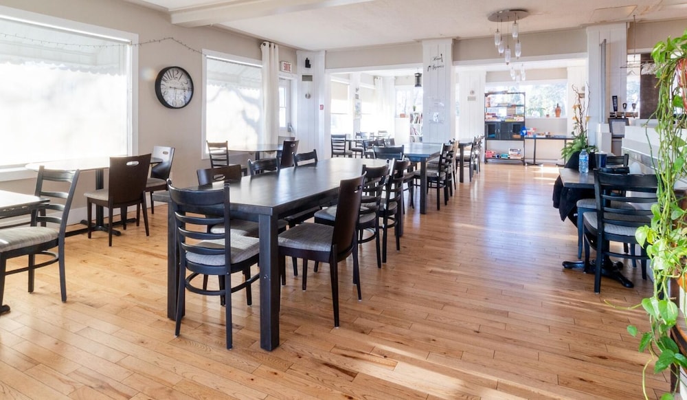 Shared kitchen facilities
