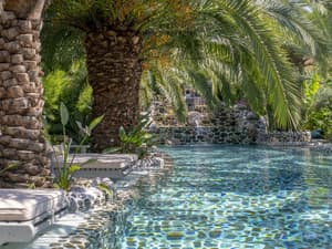 thumbnail: Pool