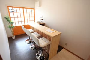 thumbnail: In-room dining