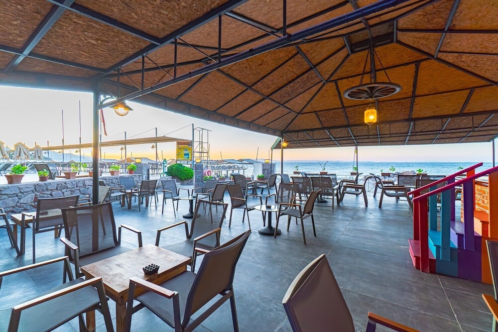Beach bar