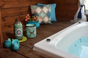 thumbnail: Jetted tub