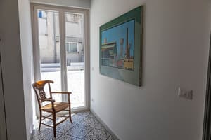 thumbnail: Interior detail