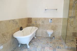 thumbnail: Bathroom