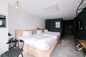 thumbnail: Room