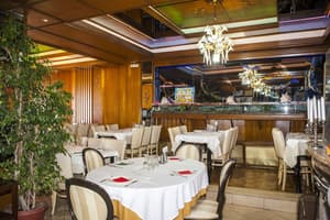 thumbnail: Restaurant