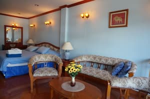 thumbnail: Living area