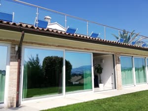 thumbnail: Exterior