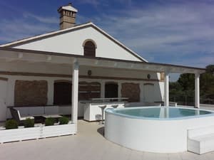 thumbnail: Outdoor spa tub