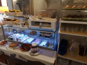 thumbnail: Breakfast buffet