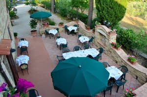 thumbnail: Breakfast area