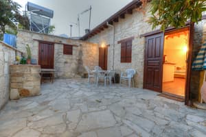 thumbnail: Terrace/patio