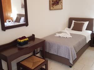thumbnail: In-room dining