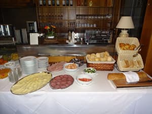 thumbnail: Buffet
