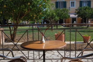 thumbnail: Terrace/patio