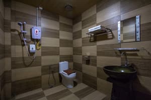 thumbnail: Bathroom