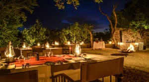 thumbnail: Outdoor dining
