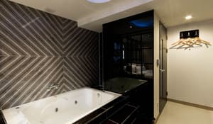 thumbnail: Deep soaking bathtub