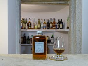 thumbnail: Bar (on property)