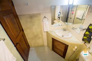 thumbnail: Bathroom sink