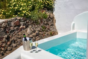 thumbnail: Outdoor pool