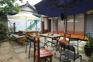 thumbnail: Restaurant