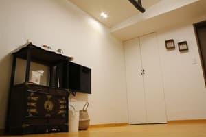 thumbnail: Room